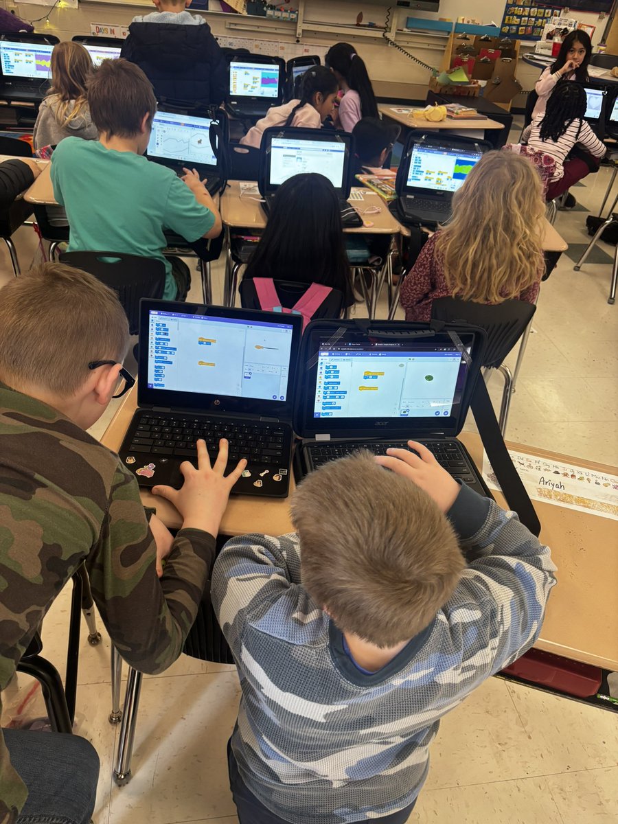 Garman_2ndSTARS's tweet photo. Productive afternoon @HanStElem. We asked students in @MissHuntHPSD 3rd grade class to join us &amp; both grades shared their coding projects then spent time playing each others mazes that they created in @scratch! @MissSterner #HPSDawesome @CodeToTheFuture https://t.co/05L5vNZZf0