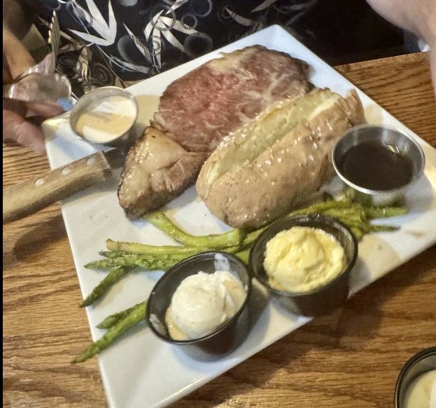mehank110's tweet photo. The Swamp Fox in Marion, VA is now powered by @SkyTabPOS from @Shift4 — upgrading to smarter technology, faster service, and a better guest experience.

#SkyTabPOS #Shift4 #RestaurantTech #POSSystem #HospitalityTech https://t.co/0hJER7PczZ