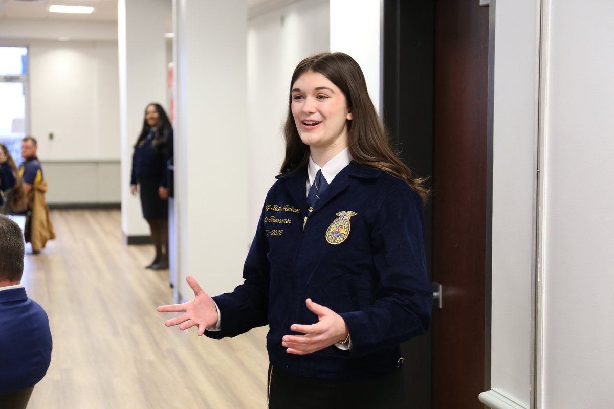 TNFarmBureau's tweet image. Happy #NationalFFAWeek! 💙💛 Proud to host the Tennessee FFA Association state officers and members from local chapters at the home office this morning as part of the Tennessee FFA goodwill tour.
#TNFarmBureau | #FFA