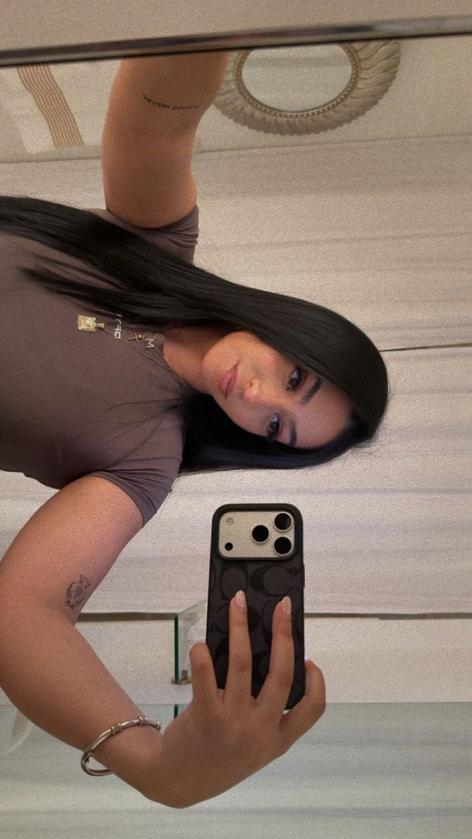 Adore ♡ tweet media