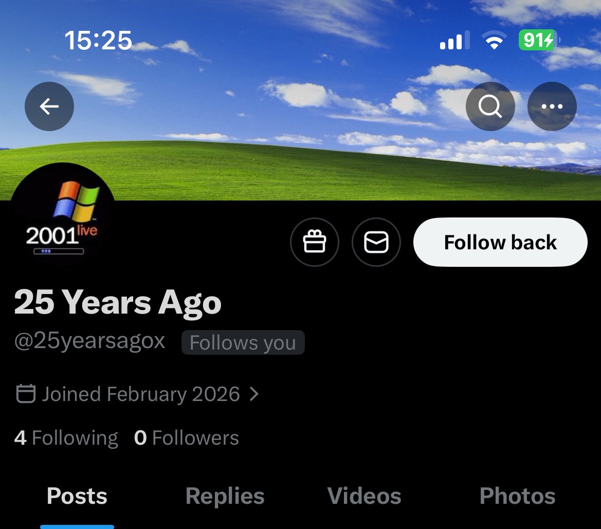 2001 Live tweet media