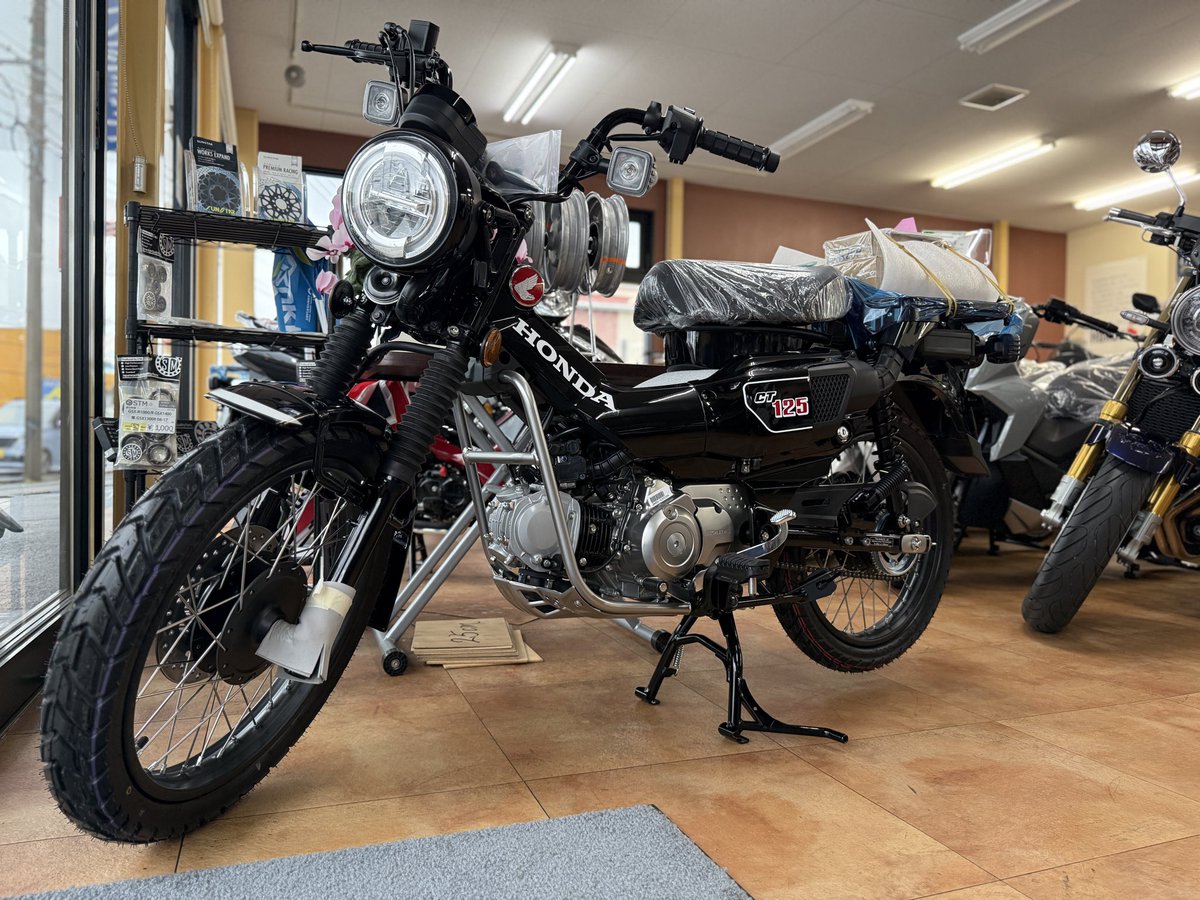 autoplazadream's tweet photo. 新色  CT125 ハンターカブ 入荷😘
ばーーーりカッコイイです！！
お値段はあがってしまいましたが
こちら実写見るのを是非オススメします。
本当に格好良いですよ👏 https://t.co/TZ0renglEq