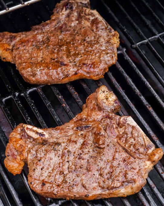 Does steak need A1 or Heinz 57?