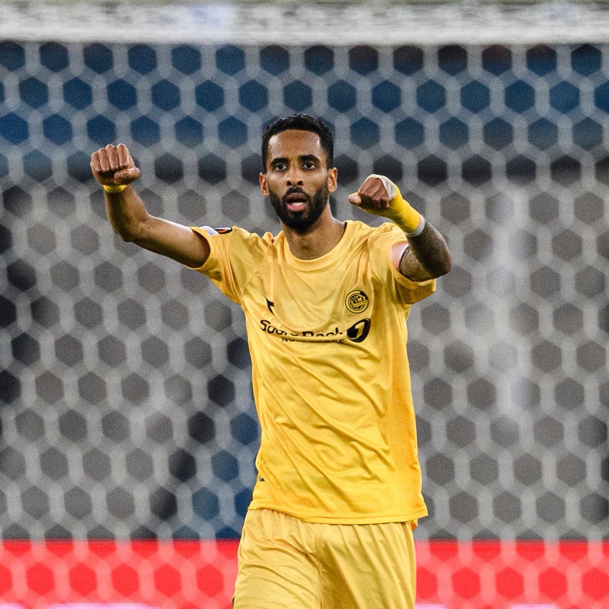 Luis Zender tweet media