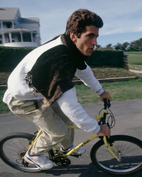 Alexandra Allen tweet media