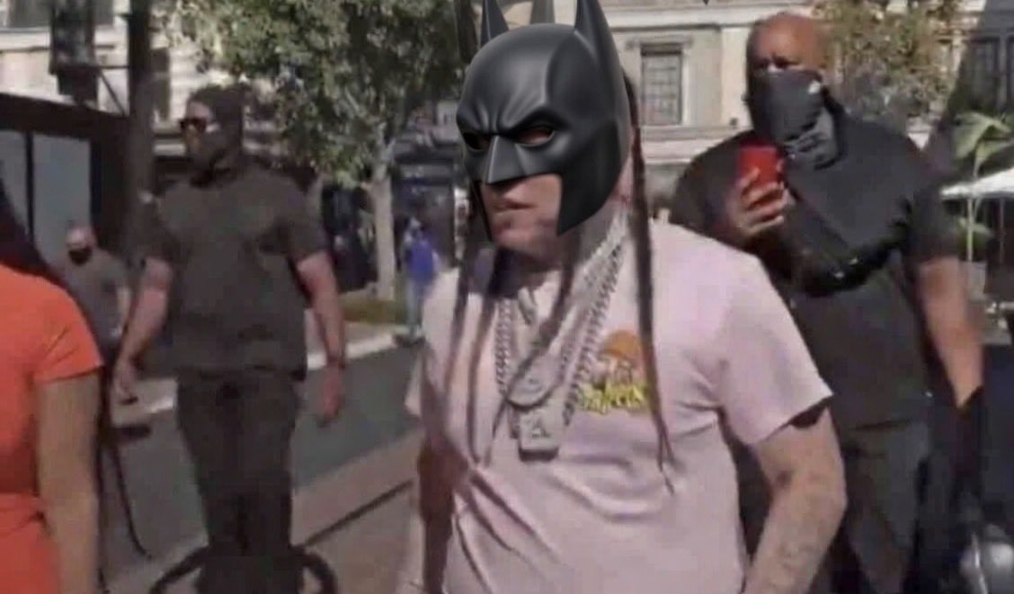 MemeAndYou tweet media