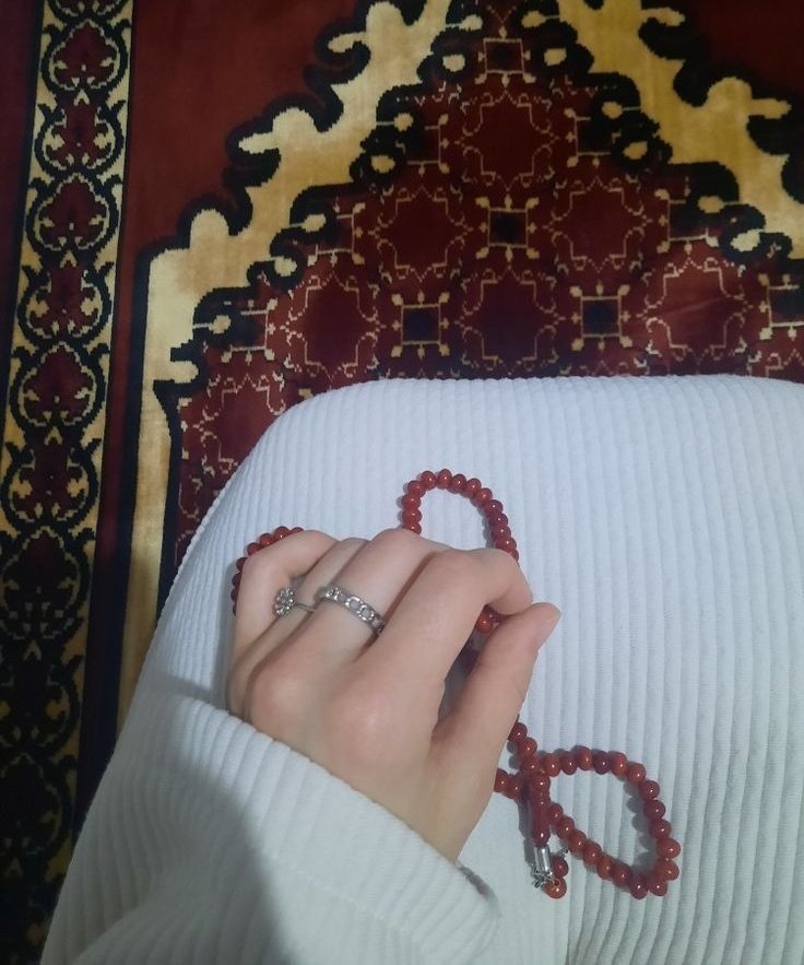 ﷽

السلام علیکم و رحمۃ اللّٰہ وبرکاتہ 
#خاتم_النبیین_محمدﷺ
⁧#درود_وسلام⁩

اے الرحم راحمین!!
 تیری رحمت کے واسطے سے فریاد کرتے ہیں کہ ہمارے حالات کودرست کر دے‘اور ہمیں نصیب کر اپنی فرمانبرداری اور اپنے رسولؐ کی فرمانبرداری اور اپنی کتاب پر عمل
بے شک تُو بڑا رحیم ھے
💜🕊️🌺