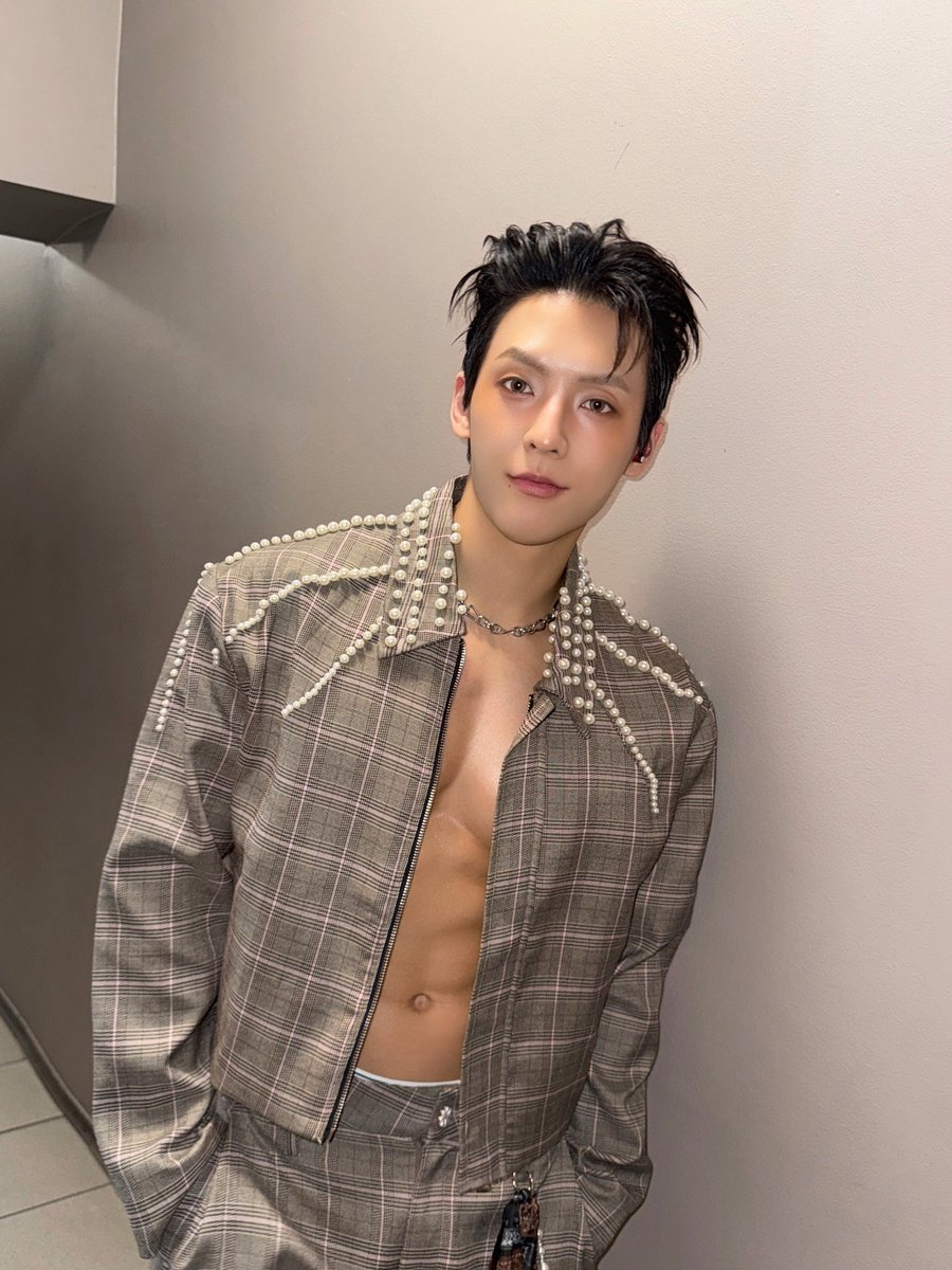 BTOBCOMPANY's tweet photo. [📂]

📂 B:CHIVE
└📁 260224 LEE MINHYUK (HUTA) CONCERT <HOOK - WHO : KING> IN WARSAW

바르샤바 멜로디 덕분에
무사히 잘 끝낼 수 있었습니다 👏
역시 민혁이의 에너자이저 🔋
좋은 추억으로 가득하길 〰️

#비투비 #BTOB
#HOOK #WHO_KING
#이민혁 #LEEMINHYUK
#허타 #HUTA
@btob2mh https://t.co/bruIANHEqN