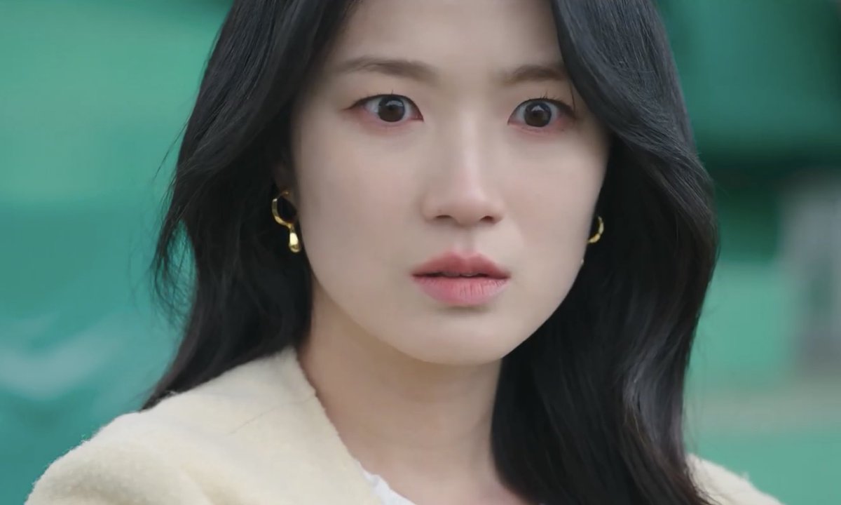 woohyepics_'s tweet photo. kim hyeyoon soooo beautiful 🥹🫠💛

#KimHyeyoon #김혜윤 #NoTailToTell 🦊 https://t.co/la65uoIoEs