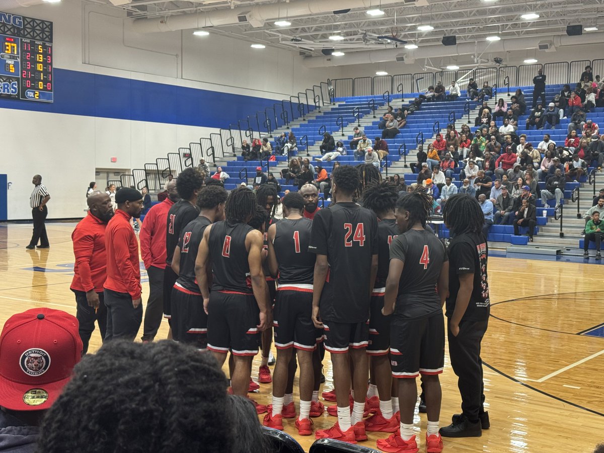 Coach Derrell Oliver tweet media