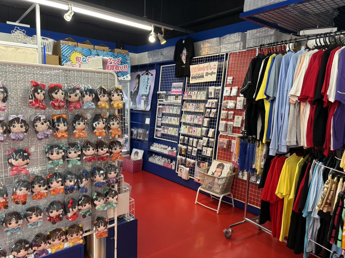 水曜日 ☔ 本日も20時30分迄営業。 買取り対応原則18時迄… 各種サイン