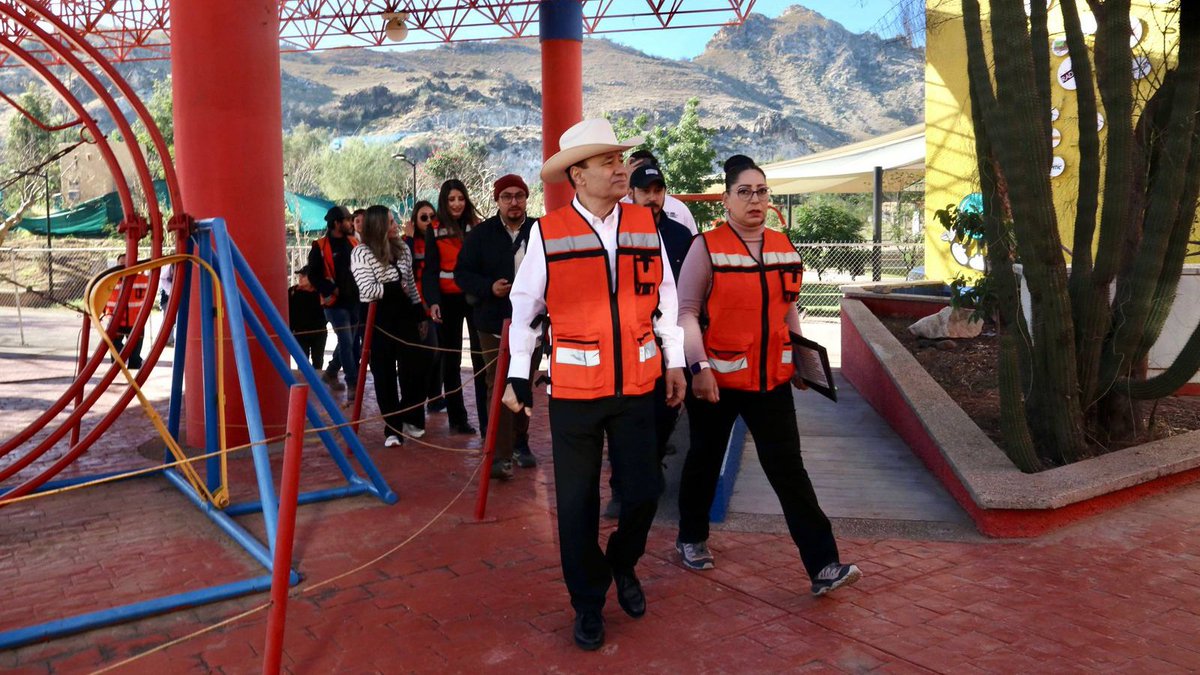 Registra rehabilitación de museo "La Burbuja" avance del 20%: <a href="/AlfonsoDurazo/">Alfonso Durazo</a>.
La obra, en la que se invierten 9.5 mdp, forma parte de la 2da. etapa de rescate de "La Sauceda", expuso el Gobernador.
sonoralifemagazine.com/general/48494
#Hermosillo #Sonora #México #SonoraLife