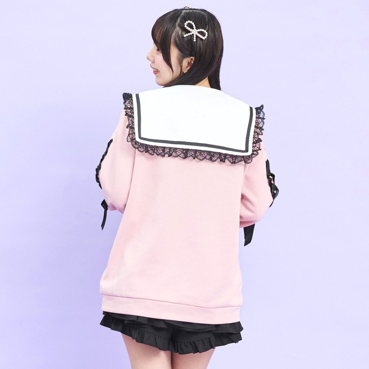 Pick Up
'26 SSできゅんと
ときめき、キラメキを！

配色ラインがアクセントになった
レースたっぷりのセーラー襟が可愛らしい🐰💗
存在感あるリボンと袖のレースアップが
甘め好きにぴったり🍓💕
x.gd/5wqRD

店舗
x.gd/yp2jU

#secrethoney
#シーハ二
#シークレットハニー