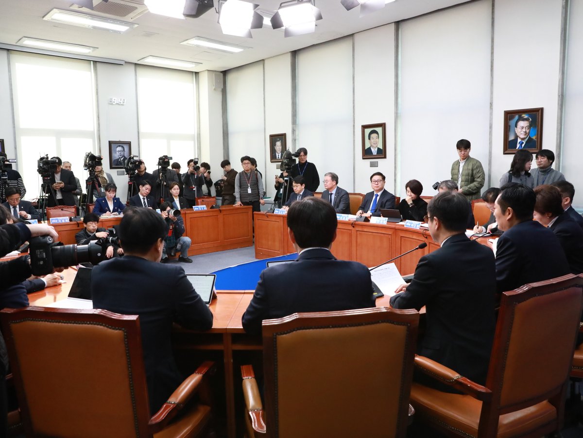 국민의힘이 대미투자특위와 특별법 처리에 합의해놓고 특위 지연과 상임위 보이콧으로 돌아섰습니다.

관세 부담이 눈앞의 위기로 다가온 상황에서 국익을 정쟁의 볼모로 삼는 행태는 명백한 입법 방해이자 국정 발목잡기입니다.

blog.naver.com/oklim777/22419…
