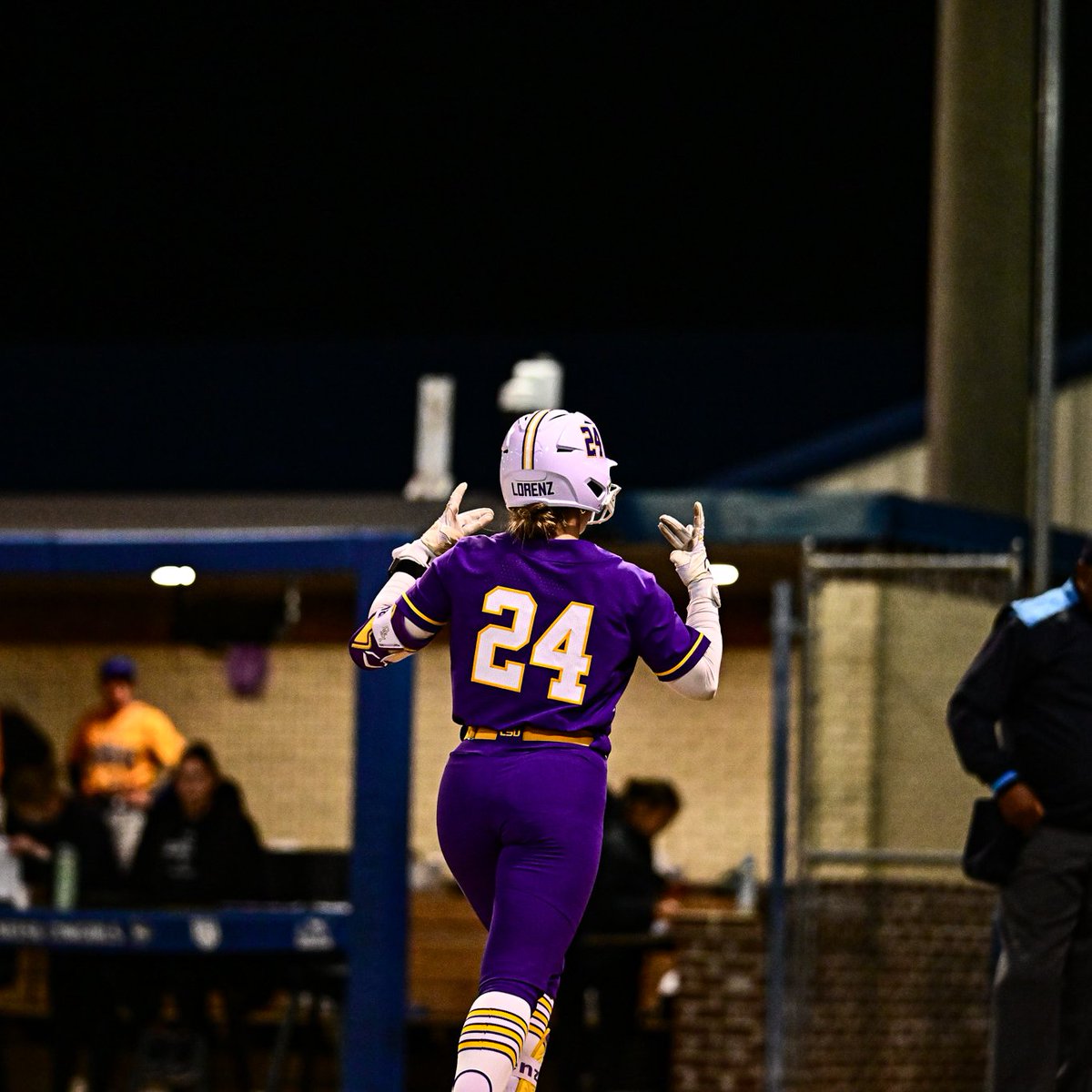 LSU Softball tweet media