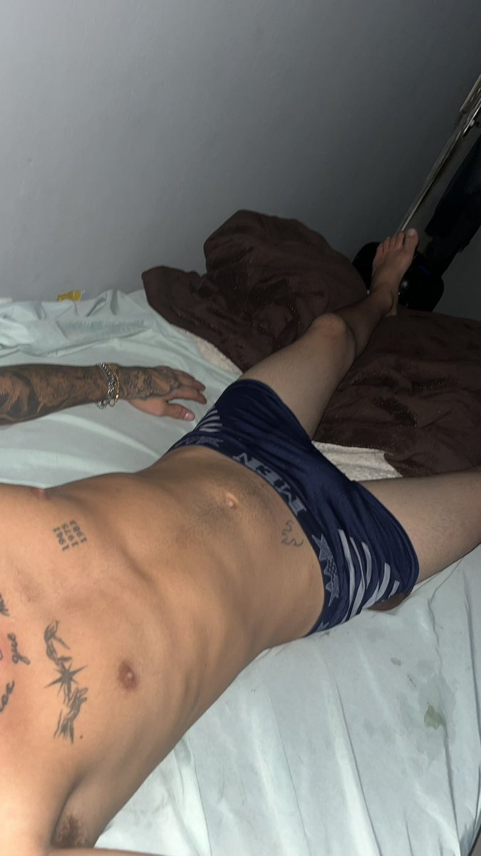 offc4u4's tweet photo. Quem ai iria aproveitar uma noite?🫣🤭

https://t.co/Q1AlorCymf https://t.co/OKJGC4BqvE