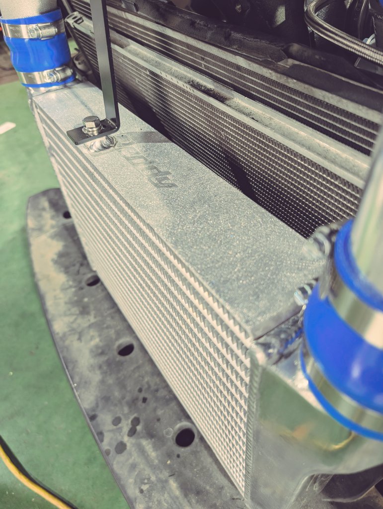 もりあがってますか！
最近の人気メニュー
ターボ仕様エンジンブーストアップ
どんどん製作してます🤘
ご注文ありがとうございます！