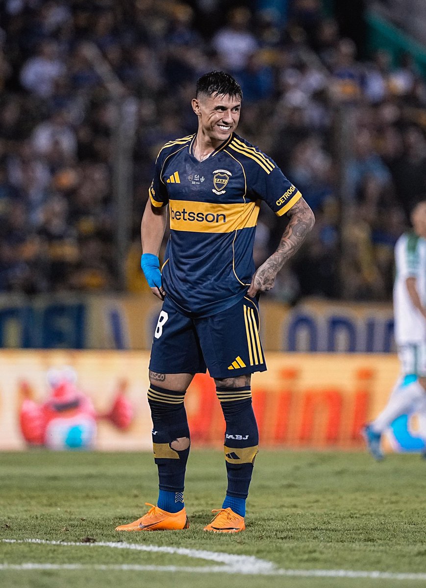 Los últimos debutantes con 2 goles en Boca: 

✅Miguel Brindisi 1981 ante Talleres

✅Diego Maradona 1981 ante Talleres

✅Alberto Acosta 1993 ante Mandiyu de Corrientes

✅ADAM BAREIRO 2026 ante Gimnasia de Chivilcoy ⚽