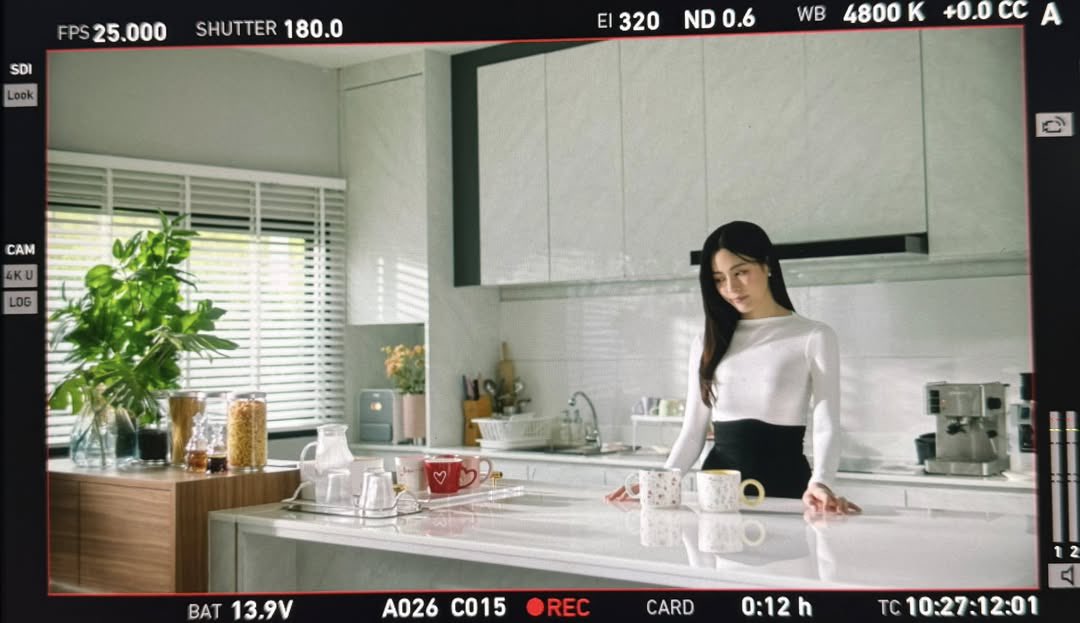แก้วน้ำ2ใบกับหน้าที่กำลังครุ่นคิดอะไรคะพี่รัญชน์