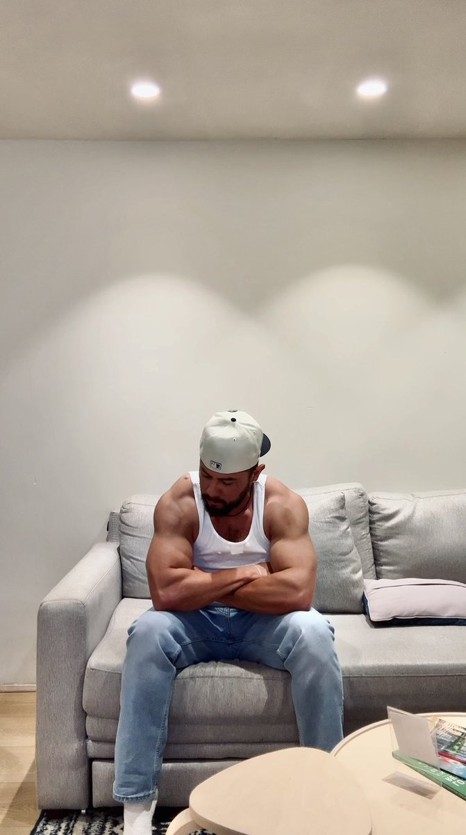 ♔ V A N P A T T O ♚ tweet media