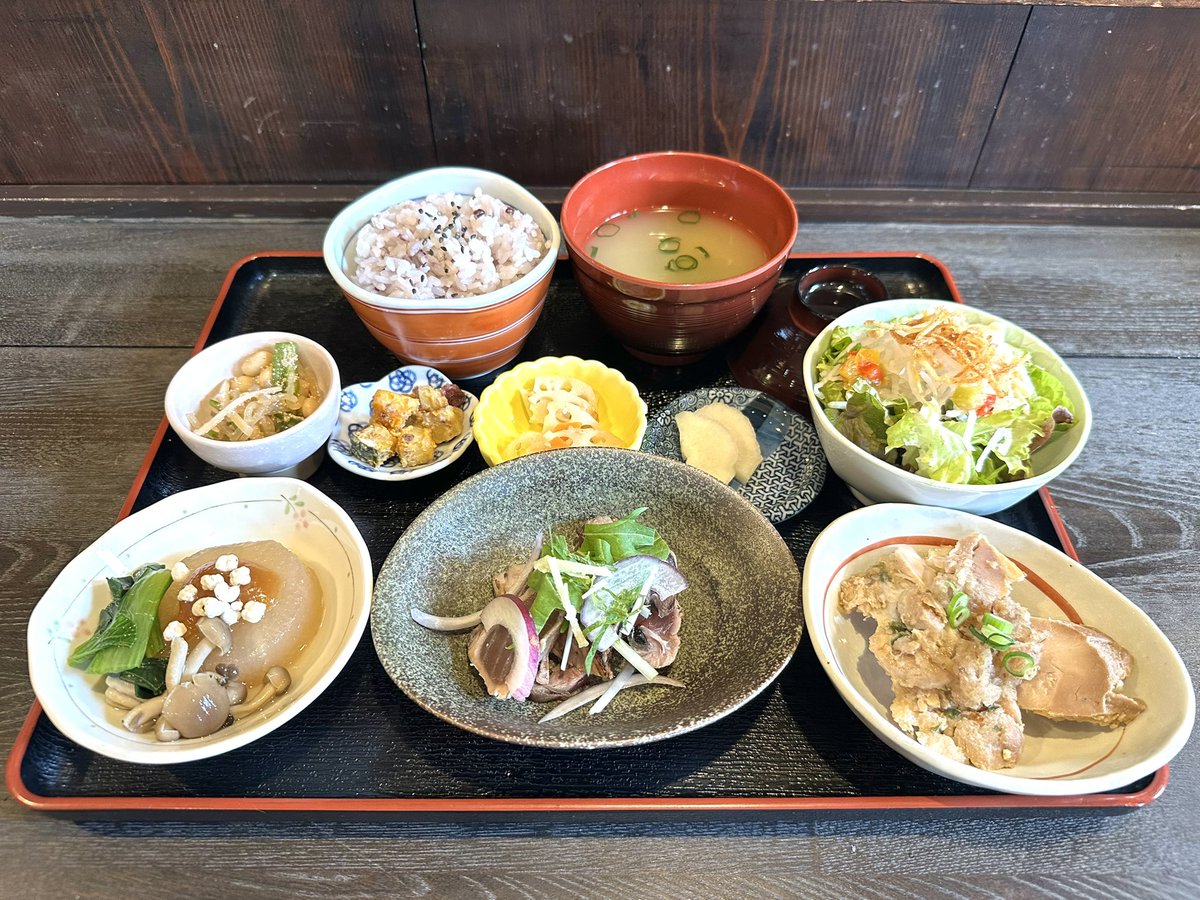 月夜のうさぎ@函館のおいしいカフェゴハン tweet media
