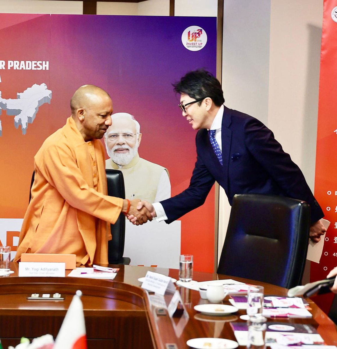 Yogi Adityanath tweet media