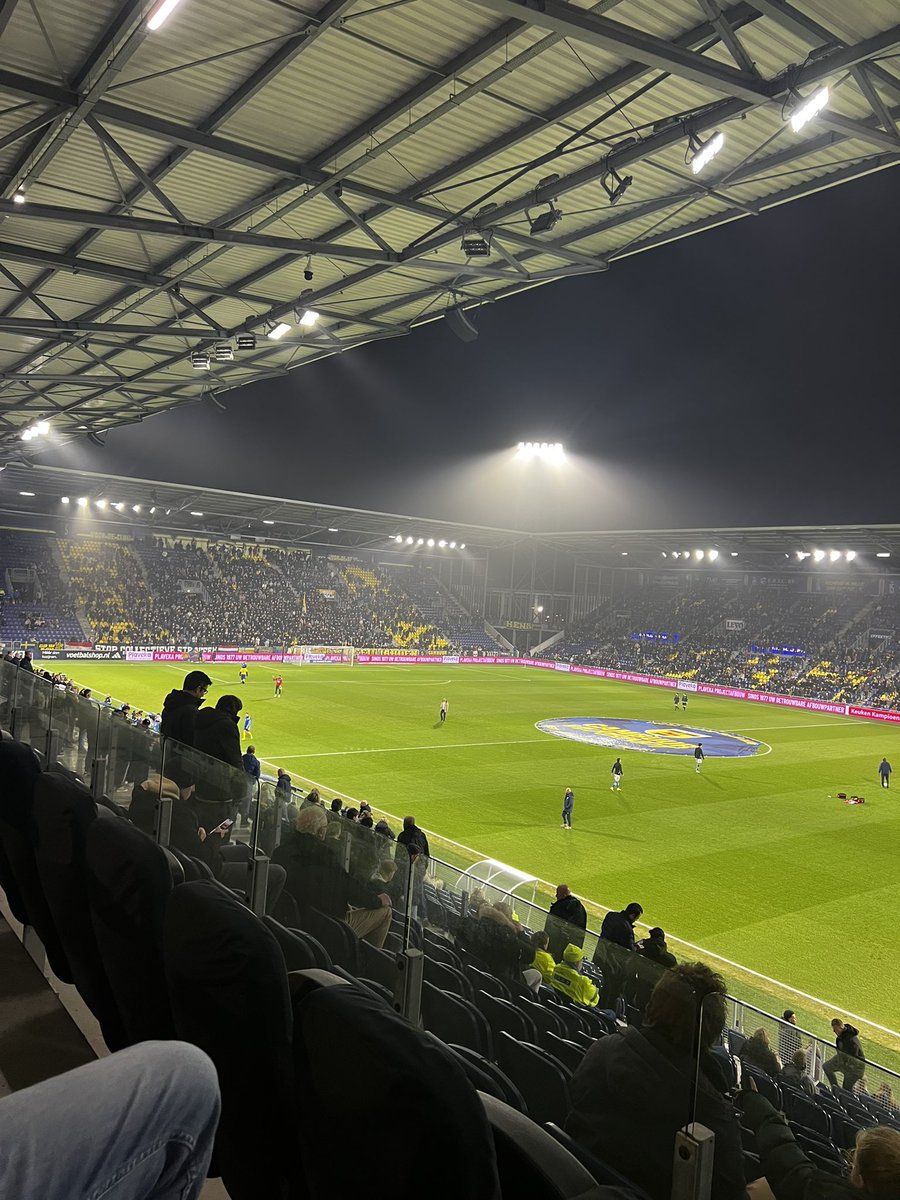 liwadden1964's tweet photo. SC Cambuur - FC Eindhoven (2-1) #CAMfce #cambuur https://t.co/lzWeIdjAd9