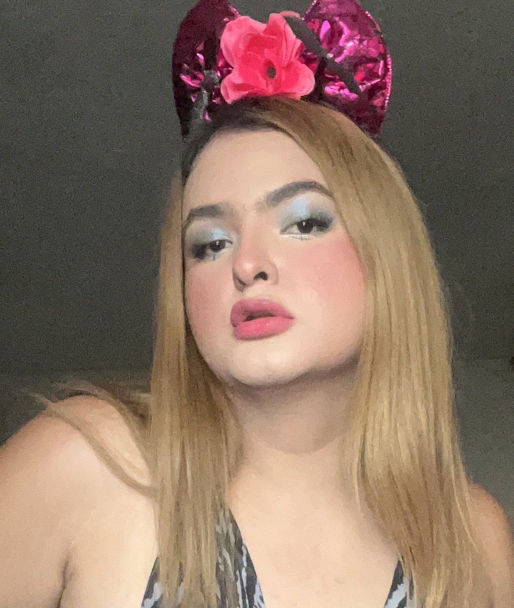 yosoyfer02's tweet photo. Halloween season 😇 #trans #gdl https://t.co/qJjvqYNWRF