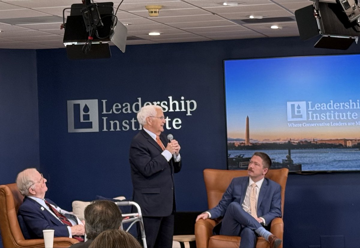 Fantastic listening to  former Congressman John Shadegg today at Leadership Institute HQ! Thank you for your enthusiastic endorsement of LI programs.