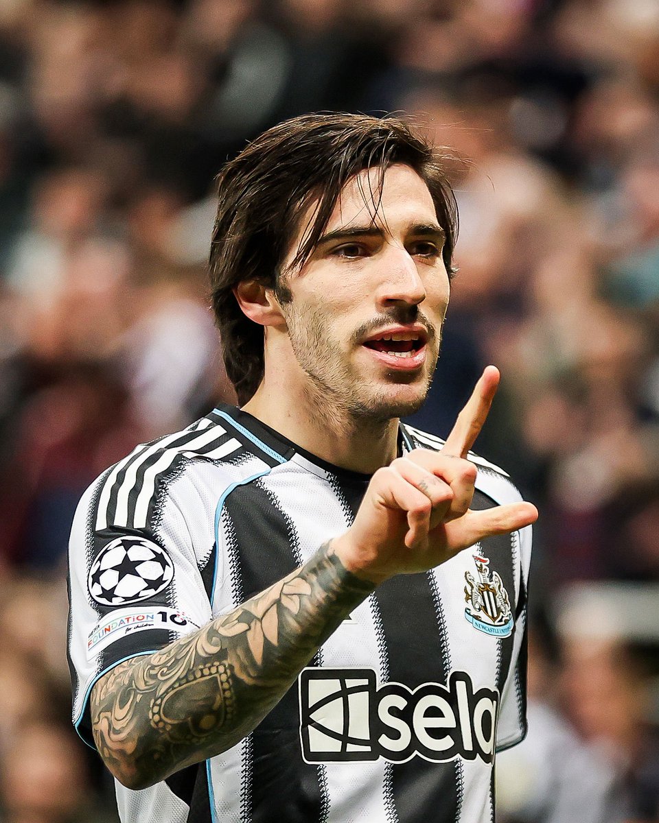 ✅ HISTÓRICO: Pela primeira vez na história, teremos 6 times ingleses nas oitavas da Champions League!

Newcastle
Arsenal
Chelsea
Liverpool
Manchester City
Tottenham
