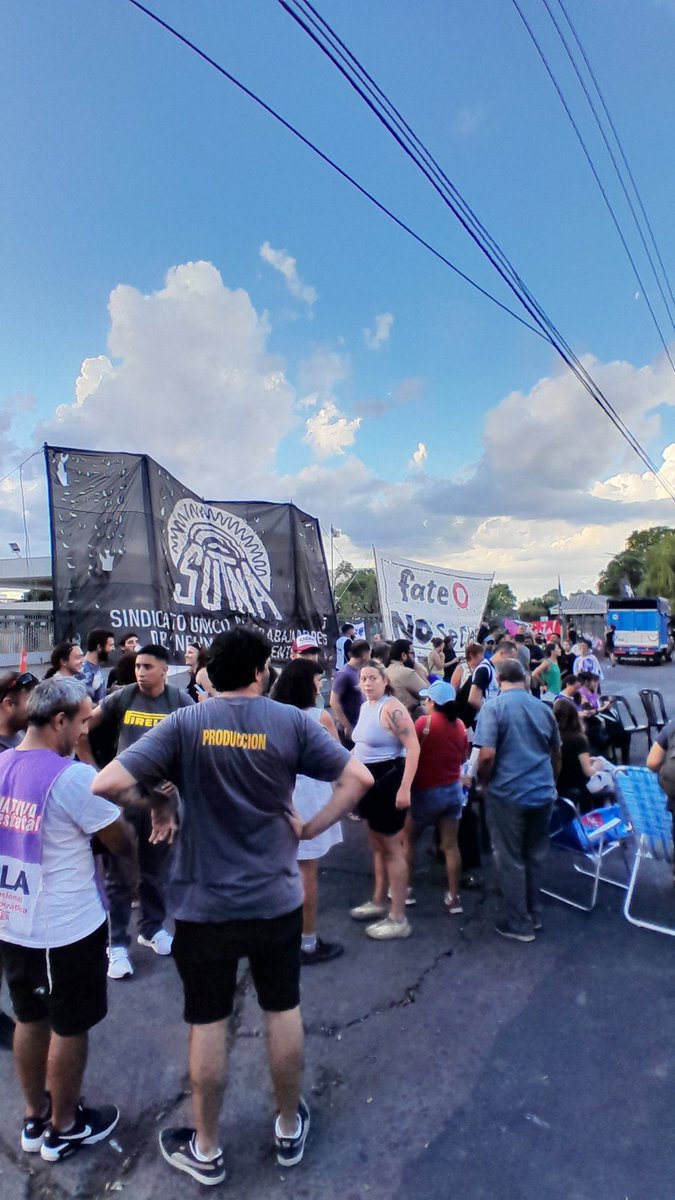 Leo Améndola tweet media