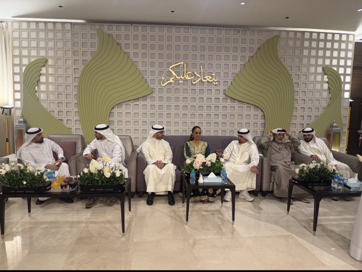 شهر الخير جمعنا بوجيه الخير

حضور مشرف جمع العمال مع القيادات النفطيه

وإن دل على شيء فهو التآلف والمحبه التي جُبل عليها أهل الكويت …

شكراً من القلب لكل من شرفنا بحضوره 🌹

#القطاع_النفطي 
 #غبقه_نقابه_شركه_البترول