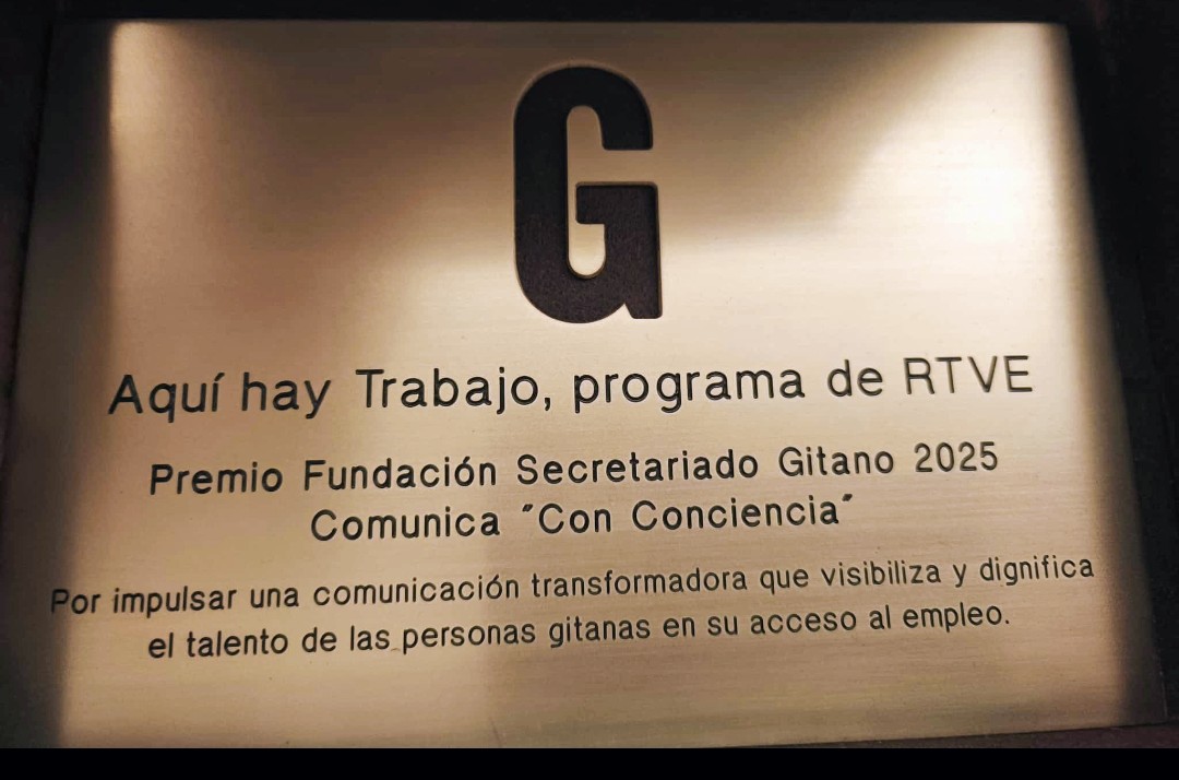 Gracias a <a href="/gitanos_org/">F.SecretariadoGitano</a> y a todos los que apoyais Aquí hay trabajo, un programa de <a href="/la2_tve/">La 2</a> que es una fábrica de empatía ♥️