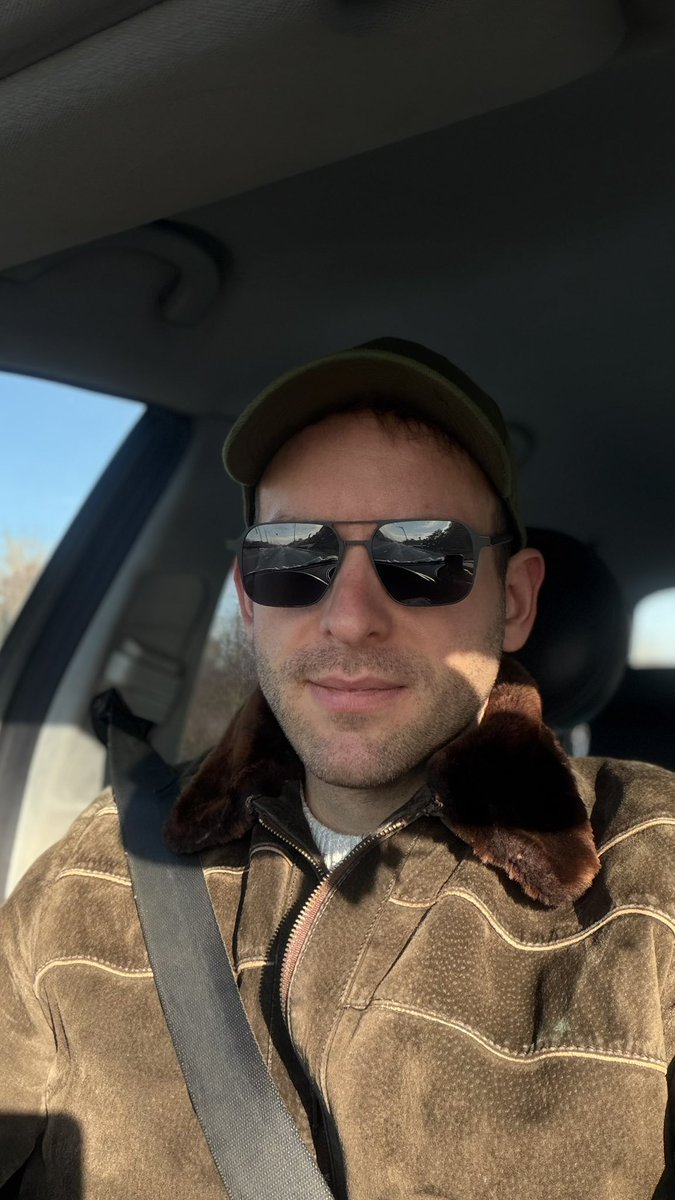 Toldi András tweet media