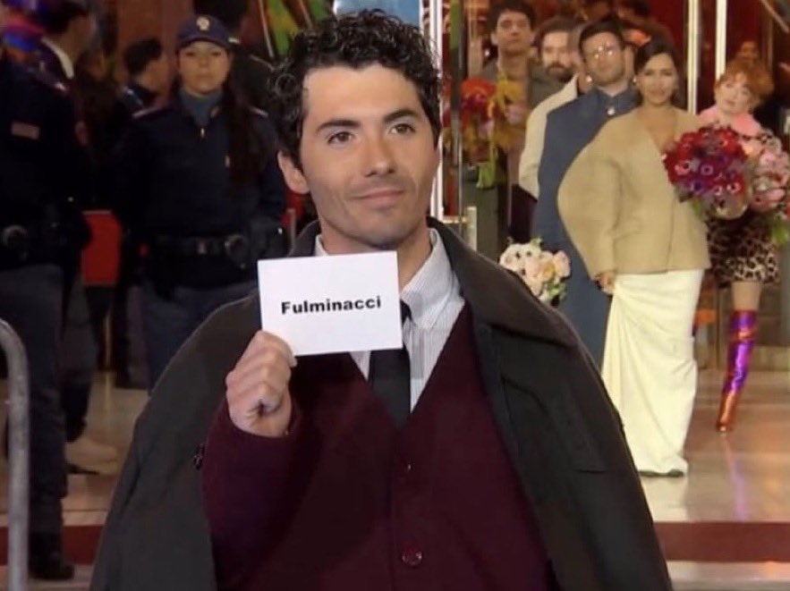 vale🐛 tweet media