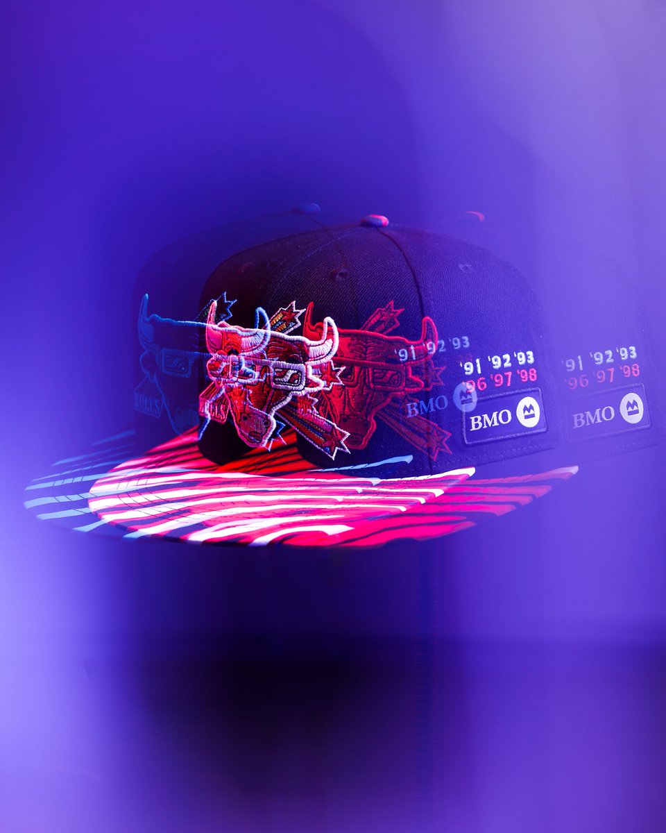Tonight's in-arena giveaway is this @BMO_US hat designed by Chicago artist Joey D. 🔥
We’re giving away three hats on social - tell us what you like about the hat for a chance to win one!