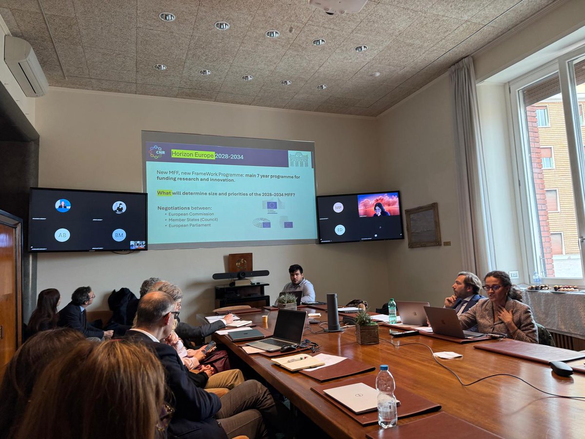 CNRDTA's tweet photo. Si è concluso oggi al #CNR (Aula Volterra, Roma) l’Incontro Europa–@CNRDTA (23-24 feb '26)

Due giornate di confronto tra Unità Relazioni Europee di Bruxelles, Istituti del Dipartimento e Addetti Scientifici in UE

@CNRsocial_ 

#Ricerca #Europa https://t.co/mlBFPko8RU