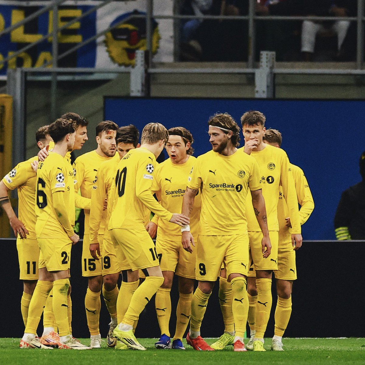 جنون بمعنى الكلمة 🤯💛

نادي بودو غليمت في أول 6 جولات حقق 3 نقاط فقط بدون أي انتصار في دوري أبطال أوروبا! ❌

في الجولة السابعة فاز على مانشستر سيتي بثلاثية
في الجولة الثامنة فاز على أتليتكو مدريد في مدريد

ضمن مركز له في الملحق ثـم..

اليوم يتأهل إلى دور الـ 16 بخماسية تاريخية