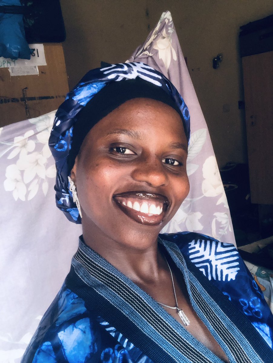 Your favourite VA is done with exams and back home🥳🎉
May the stress at home not make me want to run back to school. Amen. 

Let the holiday beginn 😊