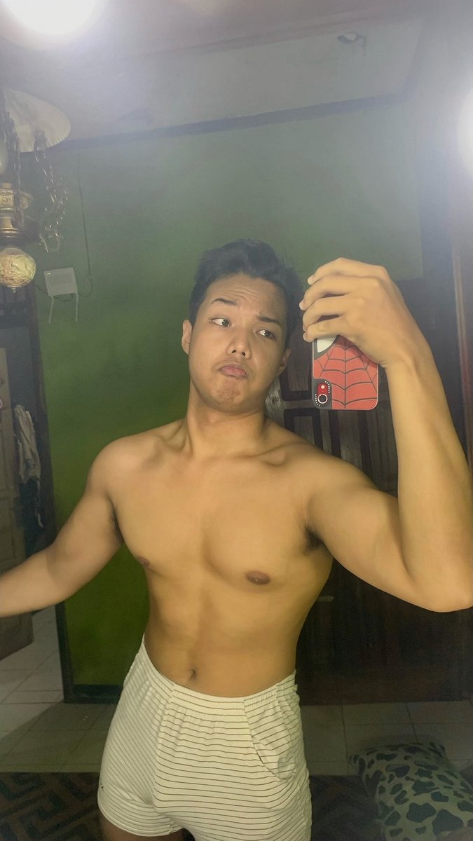 danipakeel's tweet photo. Pengen bulking lagi😭 https://t.co/wY4QKk9DkE