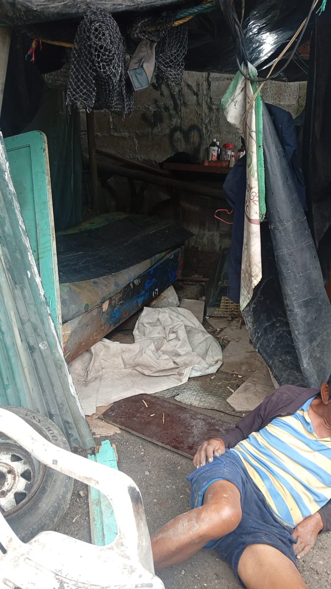 JulietaSagnay's tweet photo. Vecinos solicitan ayuda para el adulto mayor que vive en total indigencia, por favor 🙏
Tf +593 99 750 1420
@Salud_Ec @Presidencia_Ec @alcaldiagye #MIESS https://t.co/tymCdbadiF
