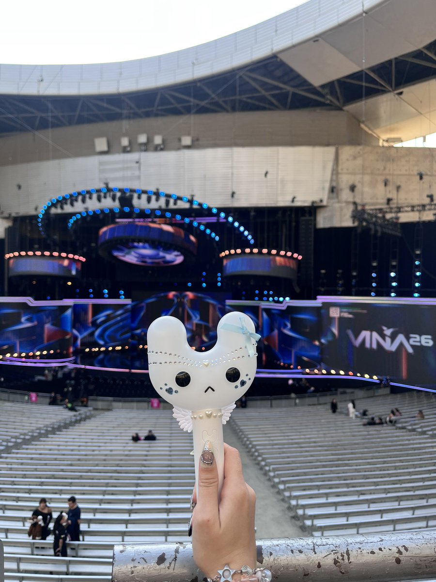 𝘷𝘢𝘭 𓏲⋆⊹ ݁𓂃 tweet media