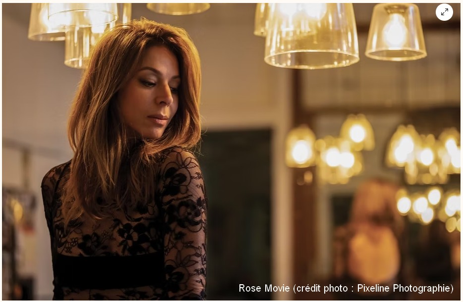 culturenetinfo's tweet photo. [Concert] la Chanteuse Rose  dévoile son nouveau spectacle « Rose Movie », un projet artistique profondément personnel : un concert, un livre et un album qui font écho à son parcours de vie — entre doutes, renaissances et chemins intérieurs. 

Une odyssée où musique, réflexions et chansons revisitées créent une expérience unique et immersive pour le public. https://t.co/2tP8NVCqSG

 Plus qu’un simple show, Rose Movie est une quête humaine, un road-movie intérieur où chaque obstacle devient une étape de vie à partager ensemble. Rendez-vous le 27 février à 20h à la Salle Juliette Gréco (Forum Jacques Prévert) à Carros pour vivre cette expérience en live — entre premières chansons et créations inédites.👉 Un projet intime, universel et inspirant à ne pas manquer. #RoseMovie #Rose #Musique #Culture @rosekeren