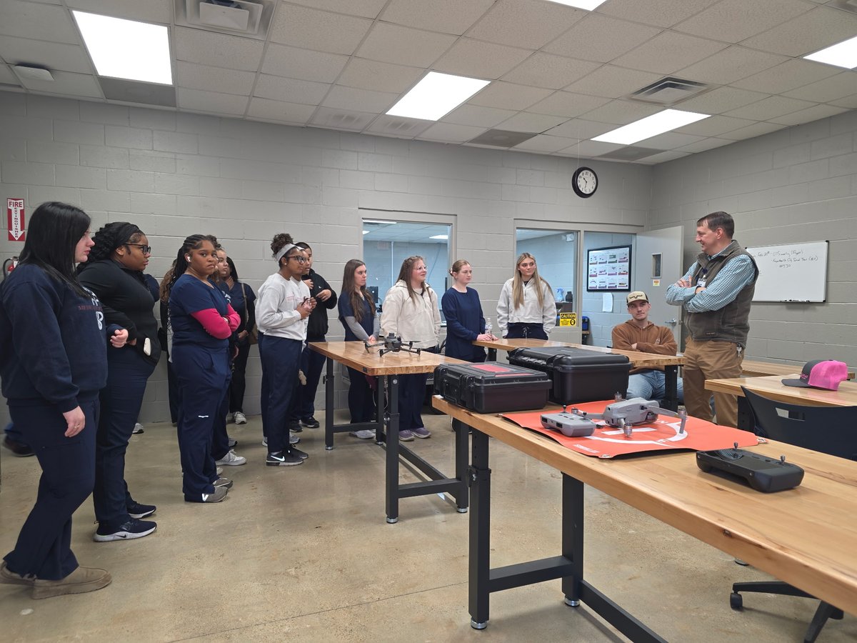 FHS Tigers tweet media