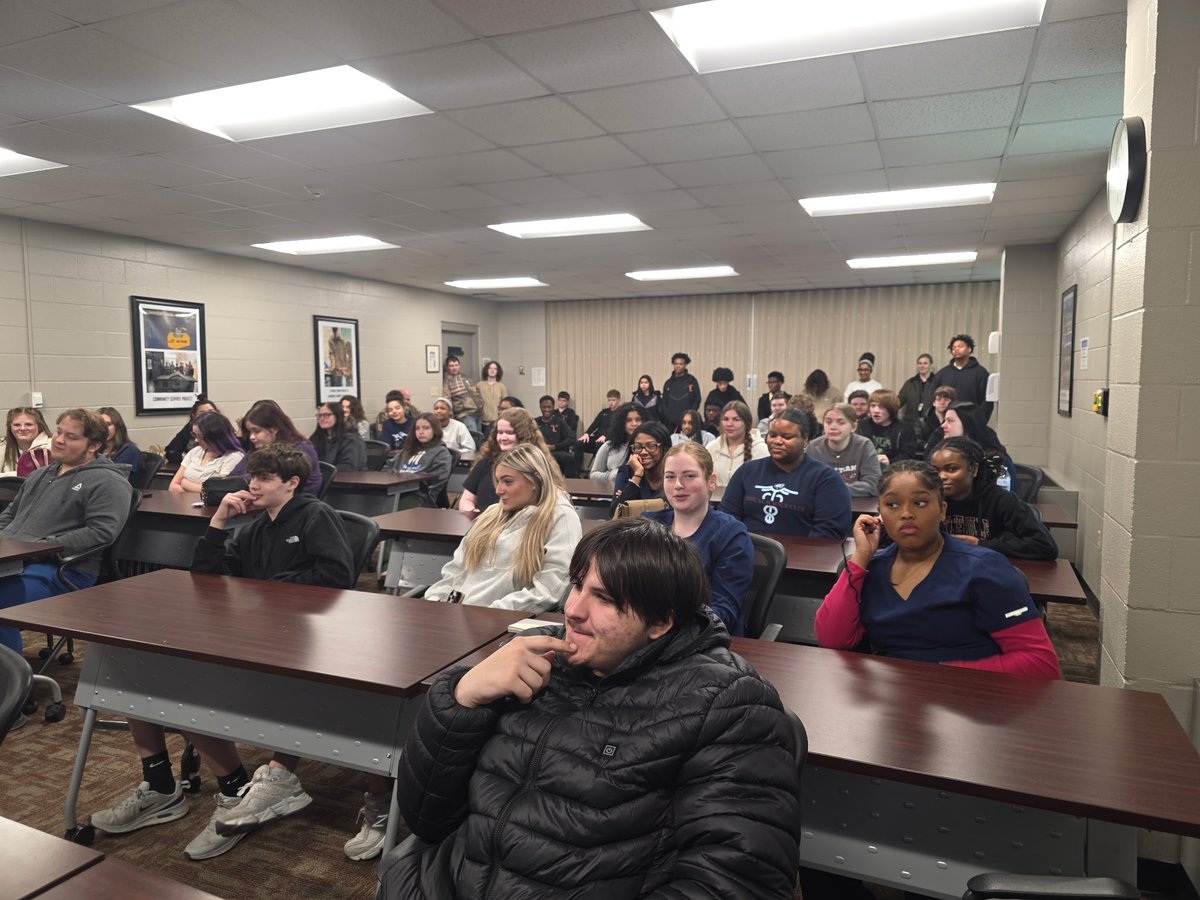 FHS Tigers tweet media