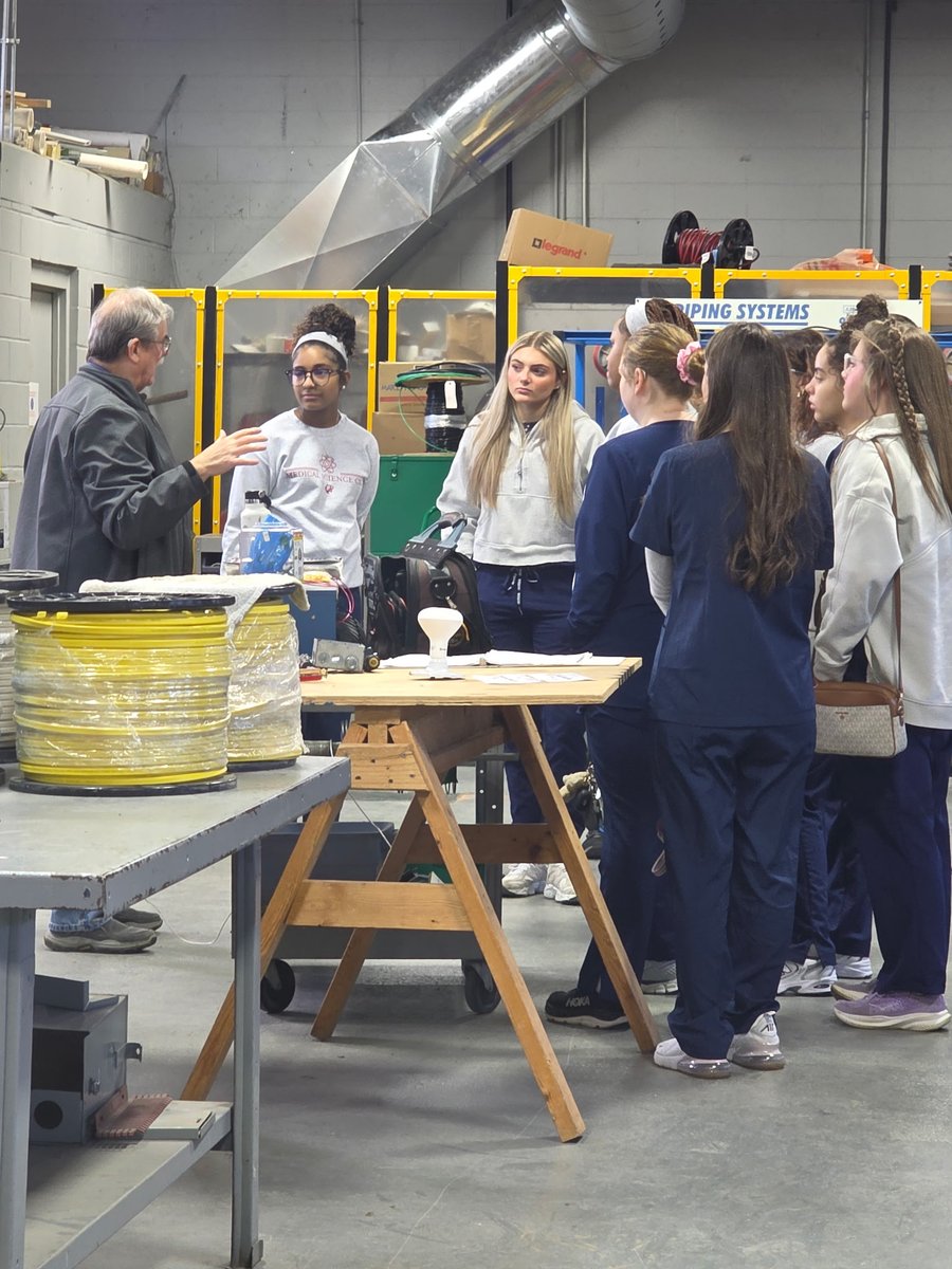 FHS Tigers tweet media