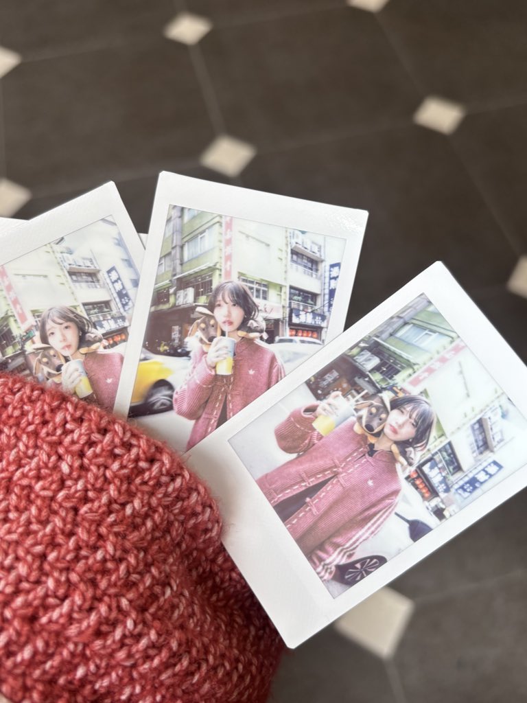 今日は19時からオンラインサイン会🐱 お名前を呼びながらサインを