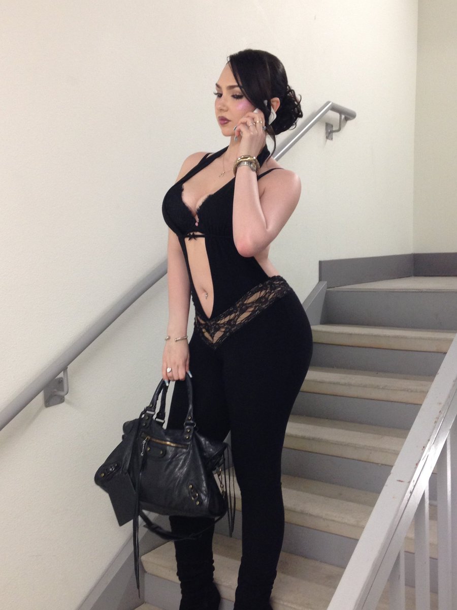 𝓇𝒷 (@_reddishblu) on Twitter photo 