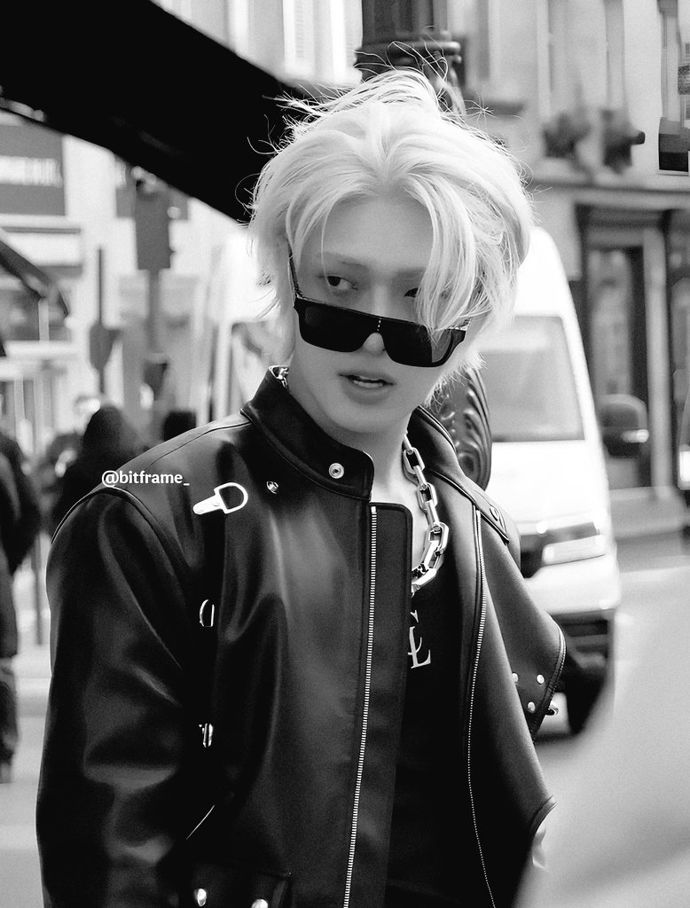 lvs_utopia's tweet photo. yungi ​​in the 80s https://t.co/QqgmrvVGY3