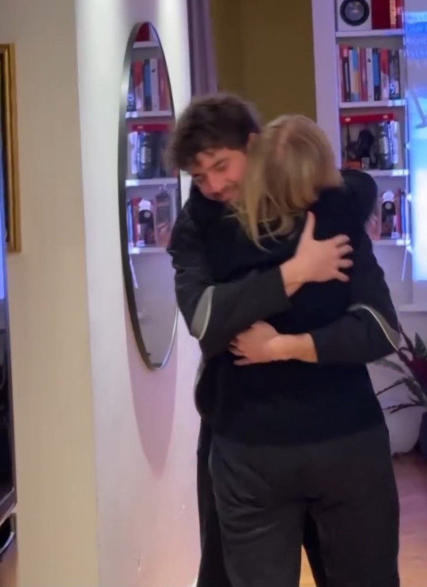 Mi dissocio 💅 tweet media